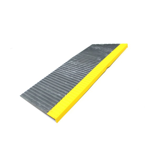 STEPTREAD M/STEP GREY W/YELLOW NOSING