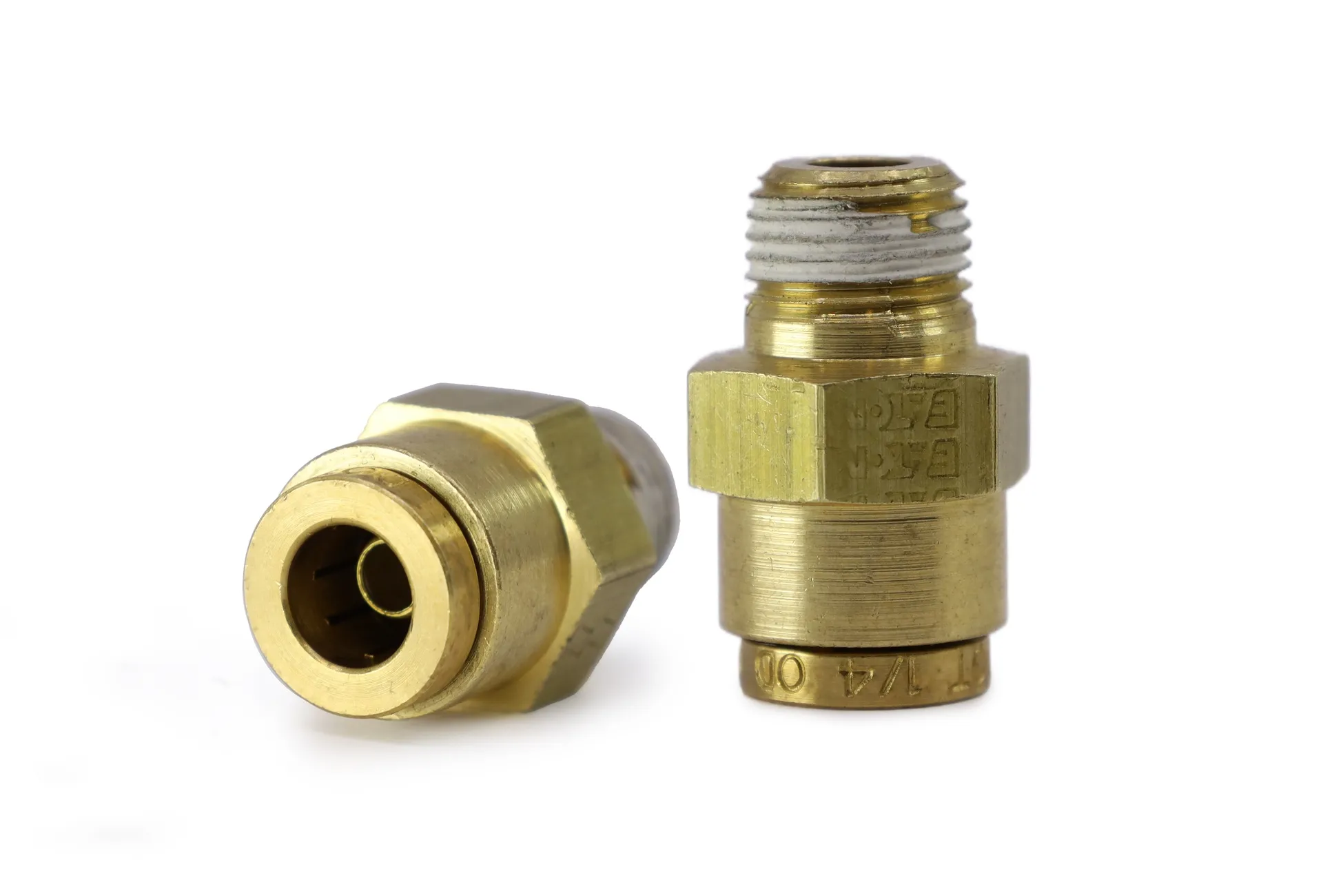 Fitting, ¼” Tube X 1/8” Mnpt Strt