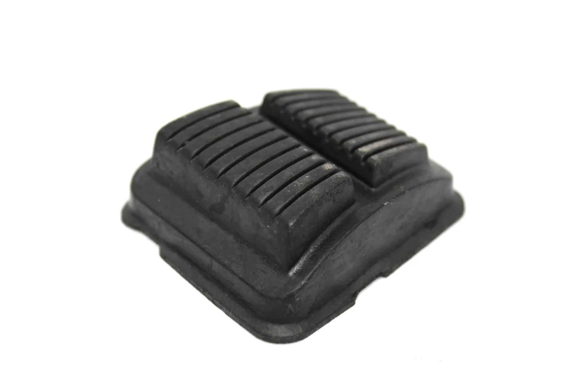 Cover (Voir C8sz-2454B)