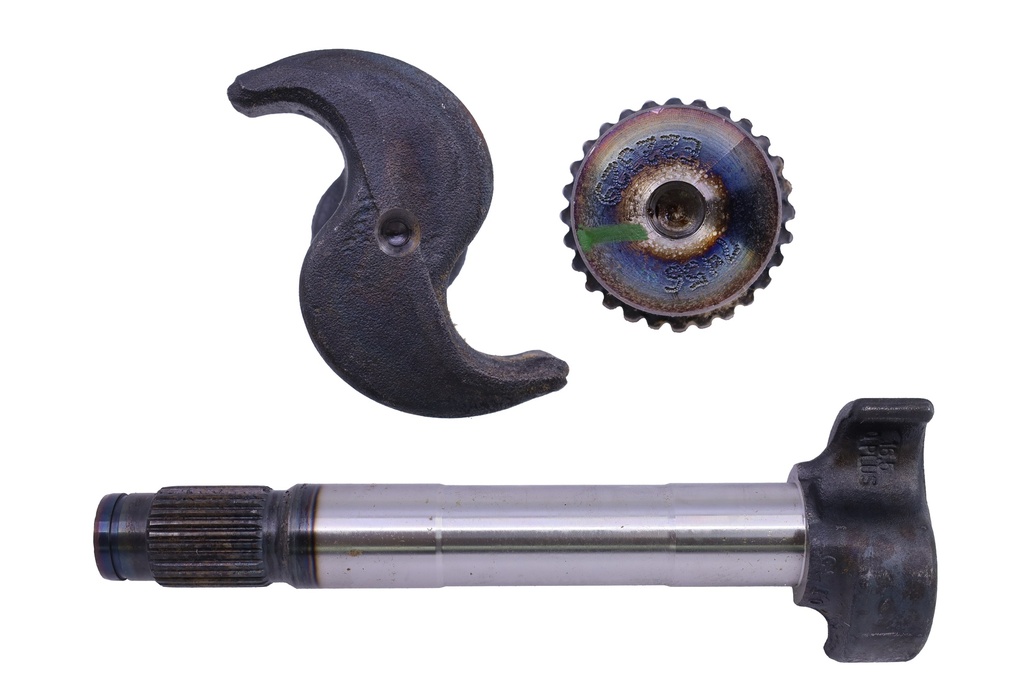 Camshaft,Rh,5 Front Brake