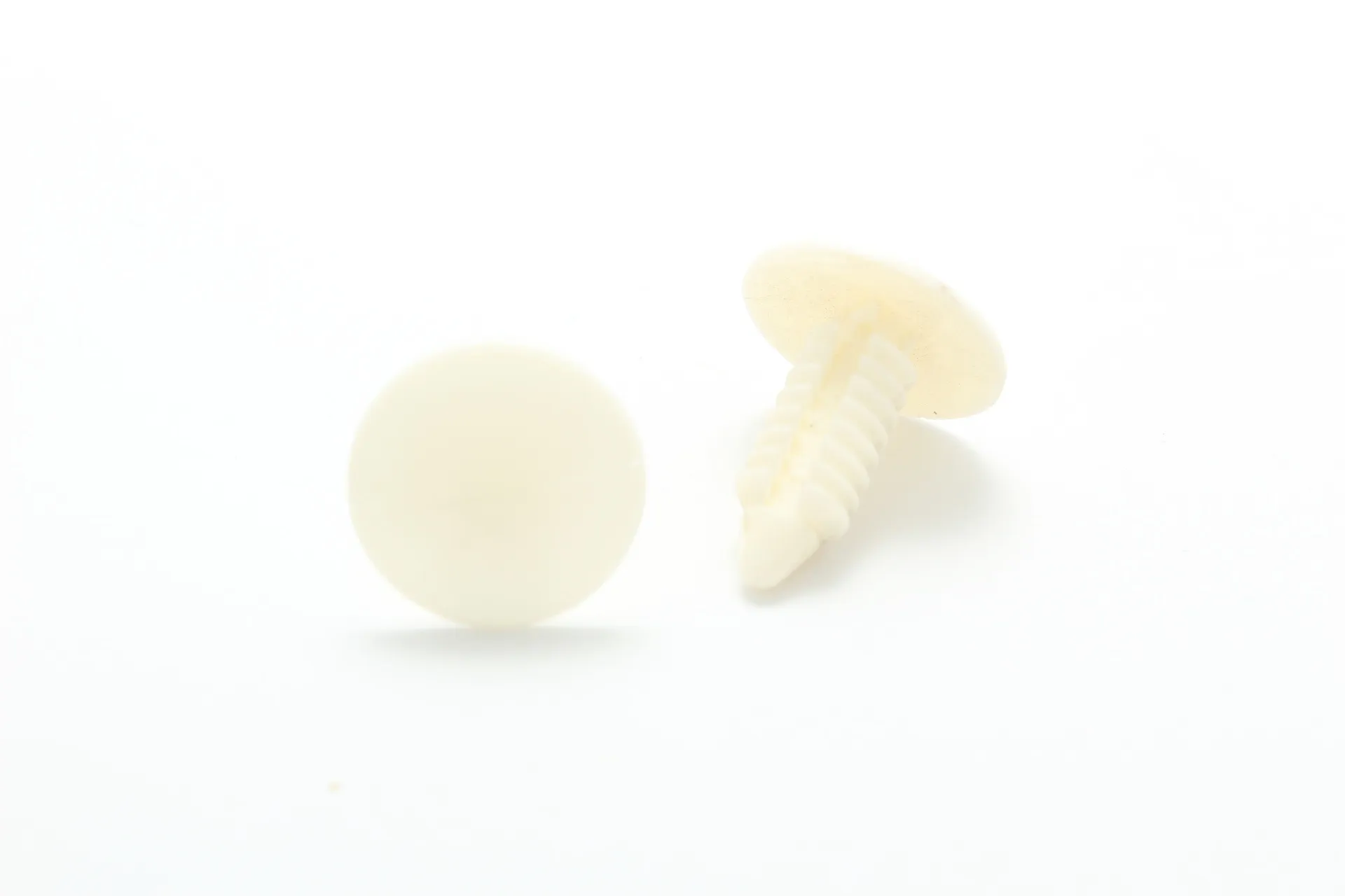 Retainer, Plastic, White, 5/16