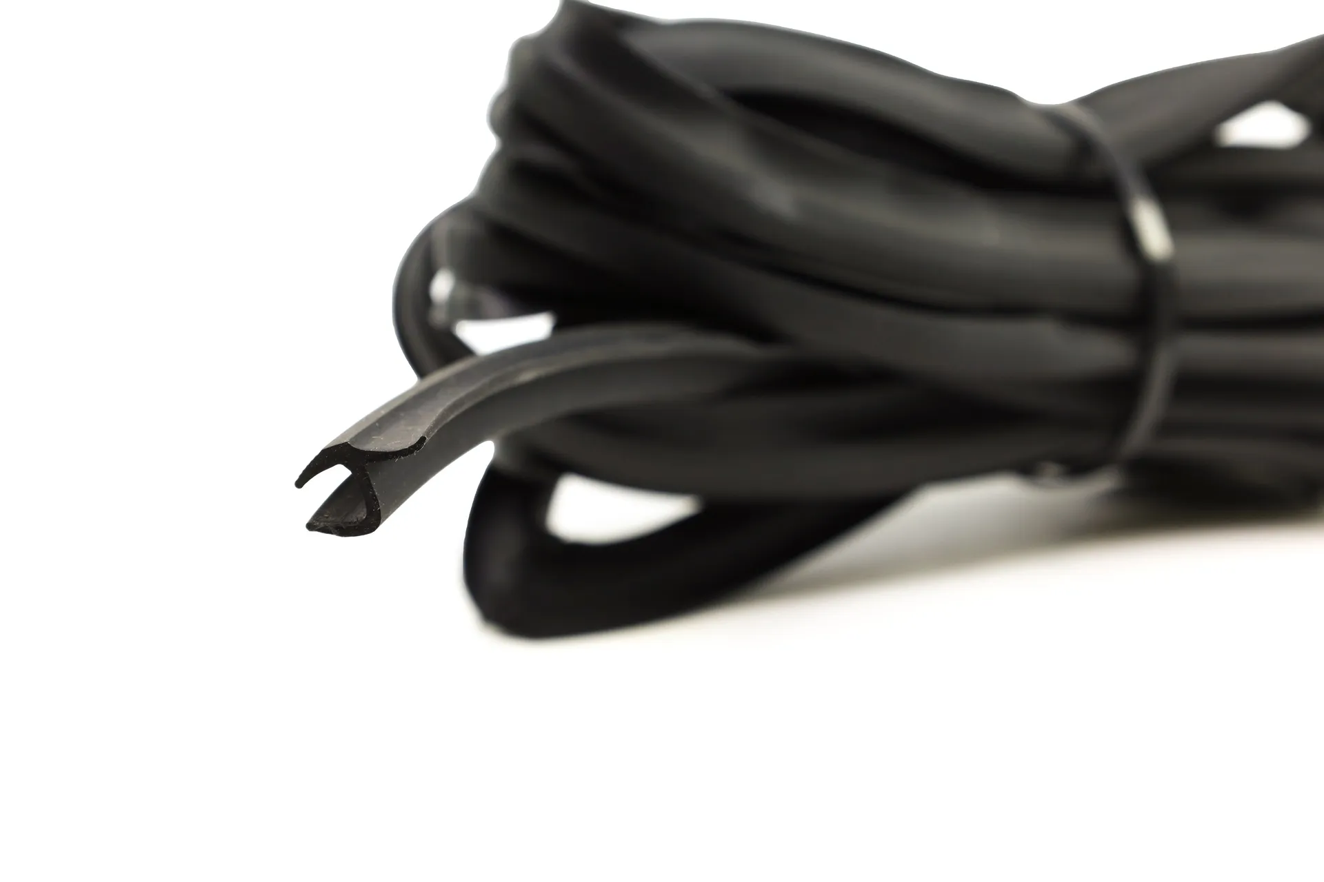 Trim Windshield Outer Perimeter Lh/Rh