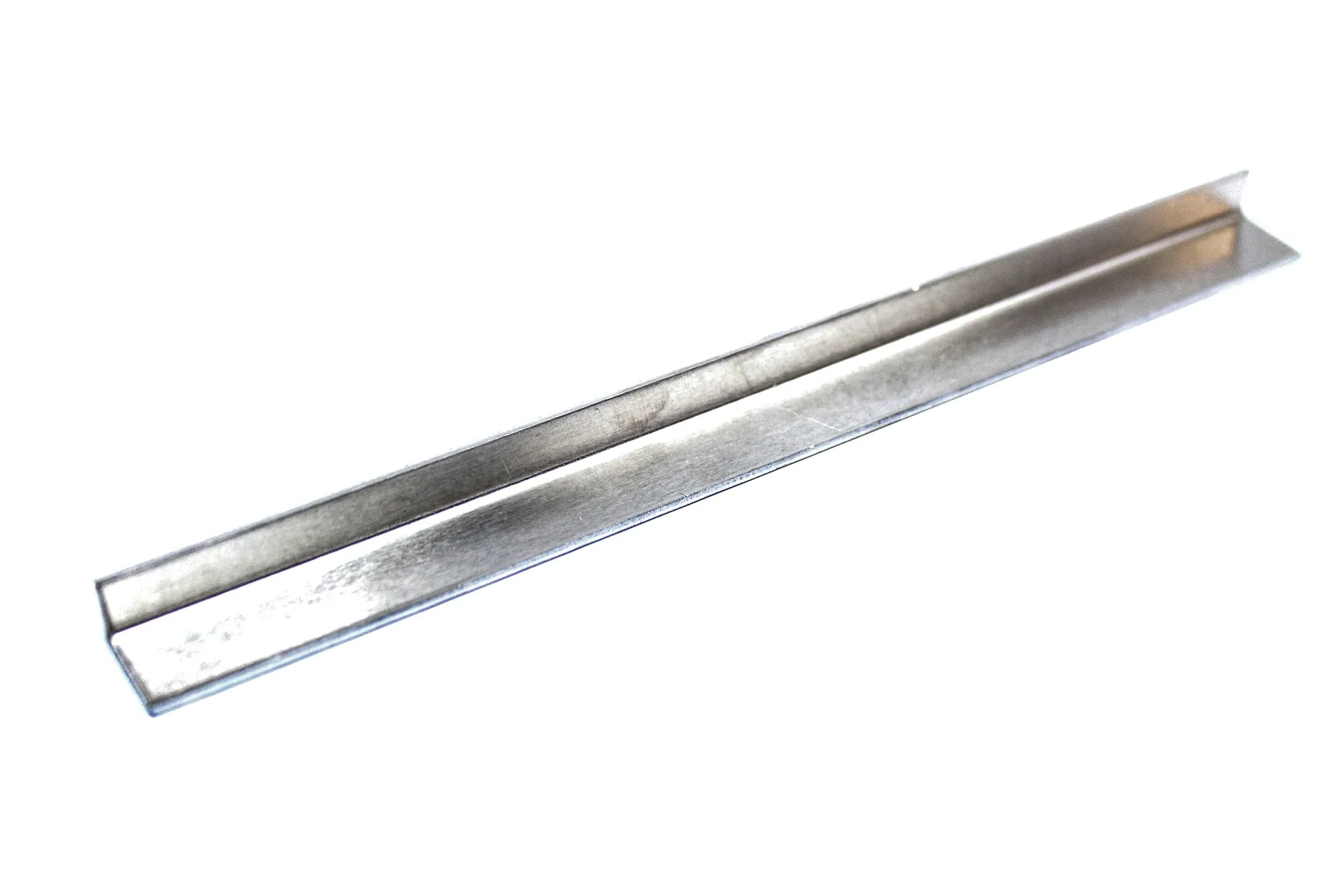 Alum. Angle For Luggage Door